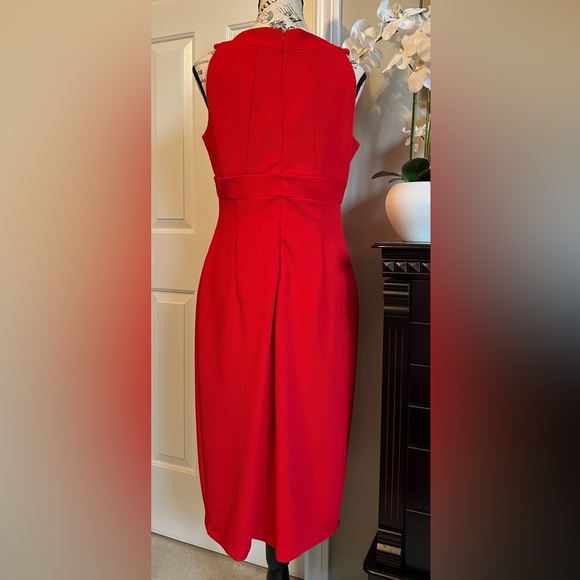 ✨🎄✨CLEO RED SHEATH DRESS Size 10 - Picture 4 of 9